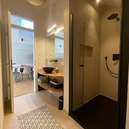 Schwarzfabrik Apartment *